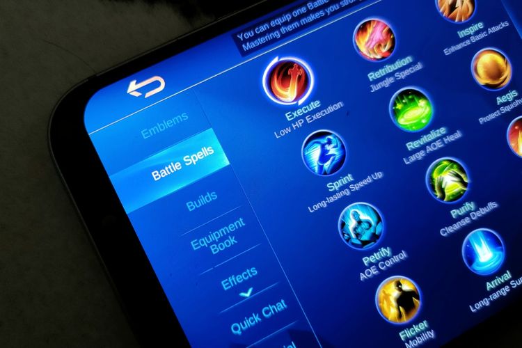 Ilustrasi menu Battle Spell di game Mobile Legends.