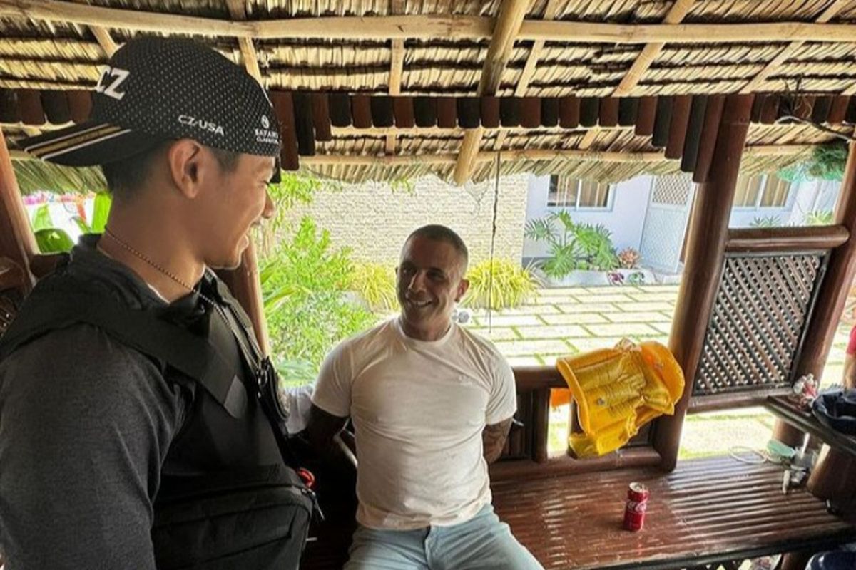 Gembong narkoba Johan Gregor Hass, alias Fernando Tremendo Chimenea, selama ini menyelundupkan narkoba di Asia Tenggara khususnya Indonesia.