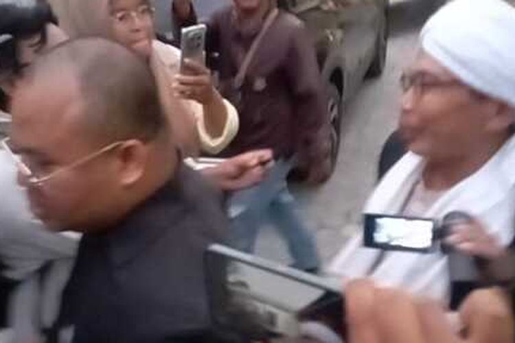 10 Jam Diperiksa Dugaan Pelecehan Seksual di Ponpes, Abah Hanya Jawab 