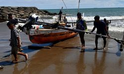Refleksi Hari Laut Sedunia, Ironi Negara Kepulauan Justru Aktif Mengeruk Pasir Laut dan Reklamasi