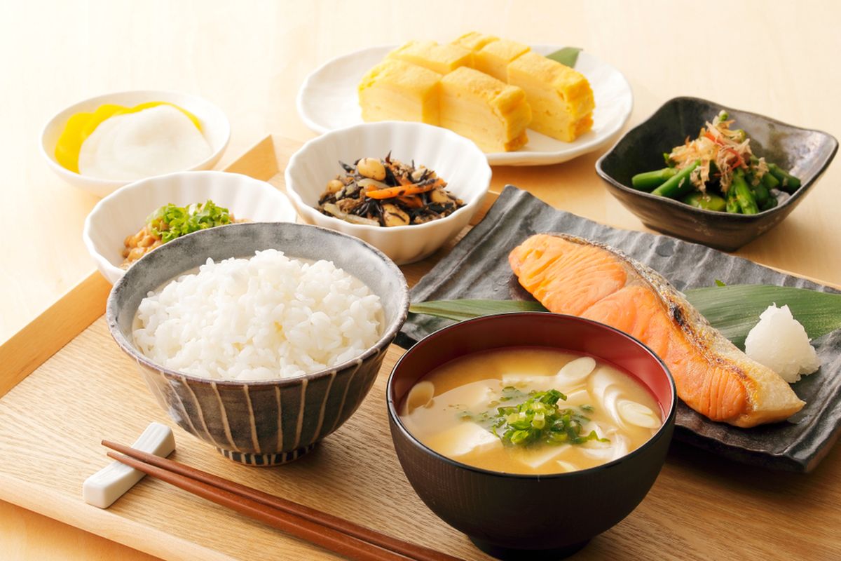 Ilustrasi makanan Jepang