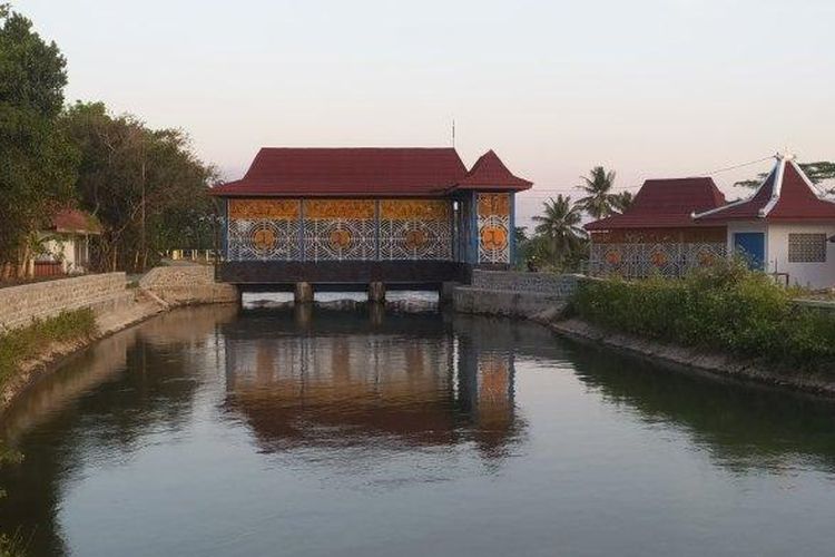 Pintu air Selokan Mataram yang bagian depannya akan dibuat bangunan ukur. Proses pengerjaan bangunan ini mengharuskan Selokan ditutup total selama satu bulan di bulan Oktober 2023 