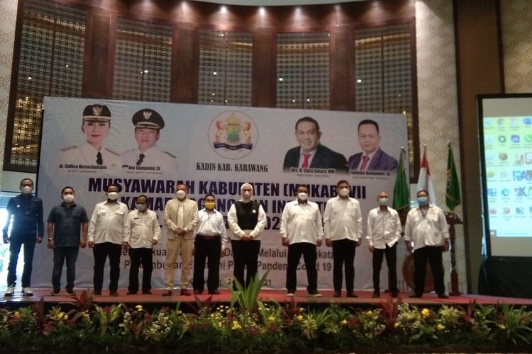 Pembukaan Musyawarah Kabupaten (Muskab) VII Kadin Karawang di Hotel Resinda, Karawang, Rabu (24/3/2021).