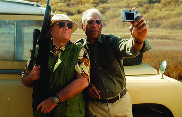 Morgan Freeman dan Jack Nicholson dalam film drama komedi The Bucket List (2007).