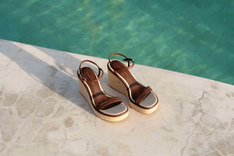 CHARLES & KEITH Summer?s Calling