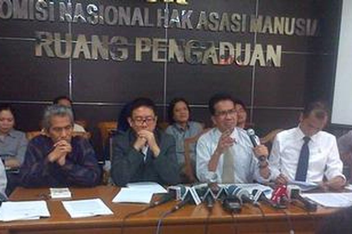 Dalam laporan kerjanya, Komnas HAM periode 2007-2012 menyimpulkan telah banyak yang mereka lakukan untuk membantu korban pelanggaran HAM, namun selama lima tahun ini belum banyak perubahan yang terjadi. Hal tersebut salah satunya disebabkan karena penyelesaian hasil penyelidikan Komnas HAM masih tergantung kepada pihak lain untuk menindaklanjutinya.