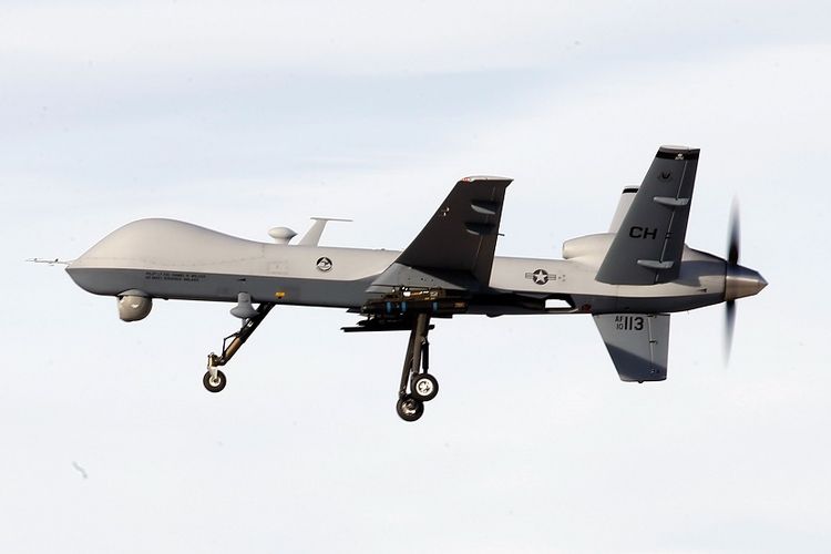 Sebuah pesawat tanpa awak (drone) MQ-9 Reaper terbang dalam sebuah latihan misi di Pangkalan Udara Creech di Indian Springs, Nevada, Amerika Serikat (AS), pada 17 November 2015.