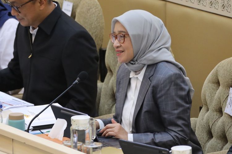 Bahas Progres Kinerja 2025 hingga Rencana Kerja 2026 dengan DPR RI, Menteri PANRB Fokus pada Transformasi untuk Melayani Negeri