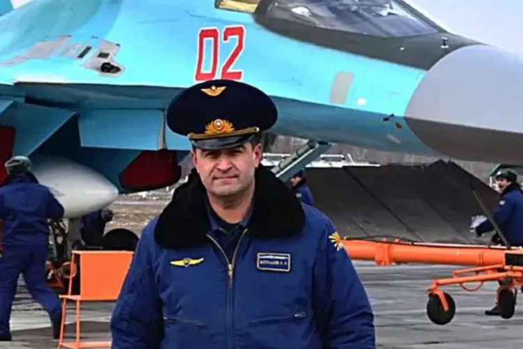 Salah satu perwira tinggi militer Rusia, Mayor Jenderal Kanamat Botashev, dilaporkan tewas oleh rudal Stinger saat terbang di atas wilayah Luhansk di Ukraina.