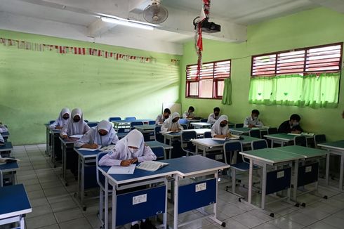 Sekolah Negeri di Bekasi Mulai Gelar PTM 100 Persen