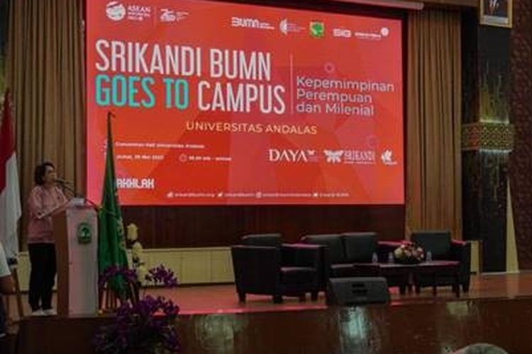 Hilda Savitri pada kegiatan Srikandi BUMN Goes to Campus di Universitas Andalas (Unand), Jumat (26/5/2023).