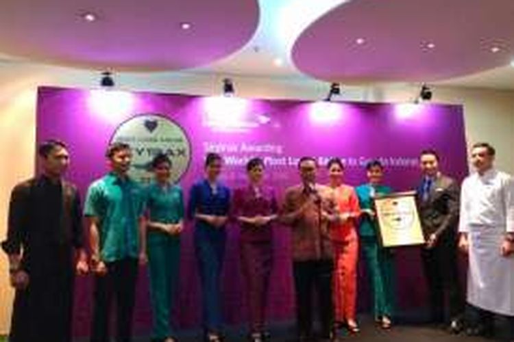 Garuda Indonesia mendapat penghargaan The World's Most Loved Airline.