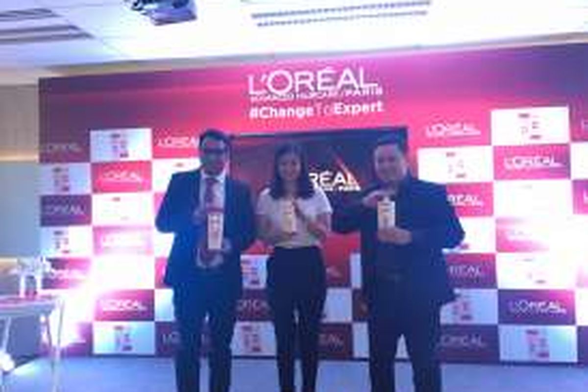 Acara peluncuran produk L’Oreal Paris Total Repair 5 di Jakarta, Jumat (30/9/2016).