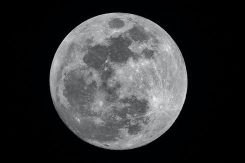 7 Teori Populer yang Menjelaskan tentang Asal-usul Bulan