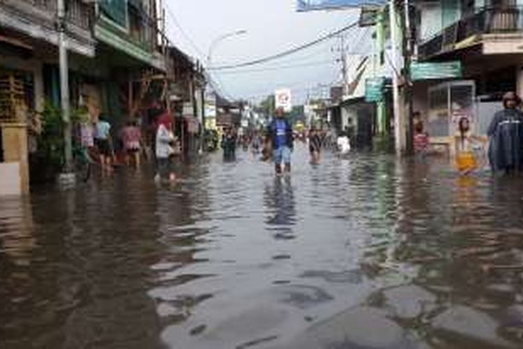 Banjir di Malang akibat Saluran Drainase Menyempit