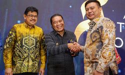 Berdayakan Masyarakat, Pj Gubernur Banten Raih Apresiasi Tokoh Indonesia 2024
