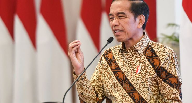Dirayu Golkar dan PAN, Jokowi Dinilai Masih “Main Aman” sebab Hindari Serangan PDI-P