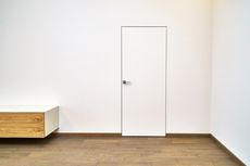Bikin Aman, Ini 4 Cara Memasang Pintu Tersembunyi di Rumah