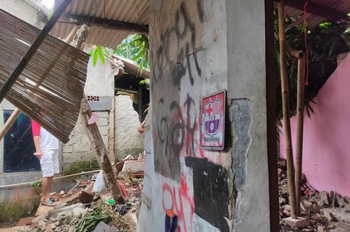 Khawatir Longsor Susulan, 5 Rumah di Kampung Keranggan, Tangsel, Dikosongkan