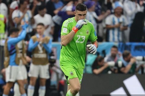 Kisah Kiper Argentina Emiliano Martinez: Dari Daerah Tertinggal, Jadi Suporter, Selangkah Lagi Juara Piala Dunia
