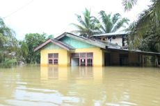 Cerita Korban Banjir di Kampar, Mengungsi karena Takut Ular