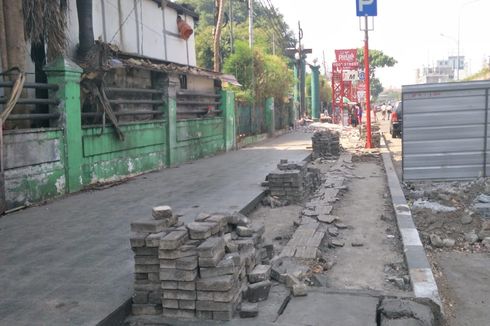 Melihat Revitalisasi Trotoar Jalan Kramat yang Dulu Jadi Tempat Pedagang Nasi Kapau