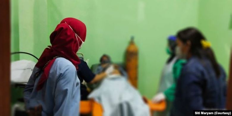 Program pendampingan ibu hamil dengan HIV yang dilakukan Siti Maryam Rumkakir dan IPPI Papua Barat. 