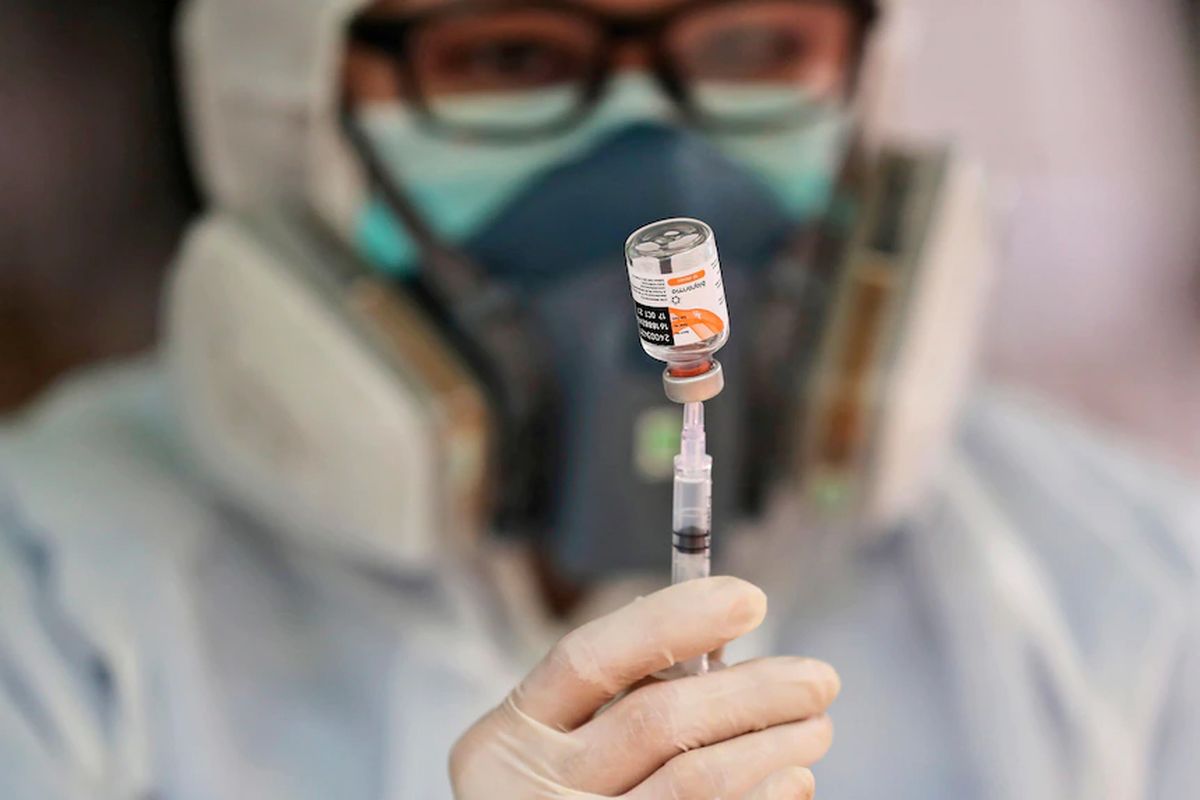 Indonesia kesulitan mendapatkan jumlah vaksin Covid-19 yang cukup untuk memenuhi target suntik 181 juta orang.