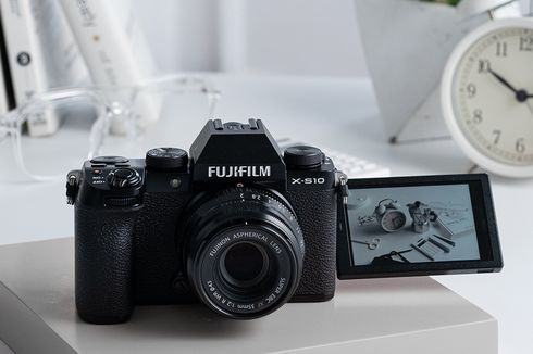 Mirrorless Fujifilm X-S10 Dijual di Indonesia November