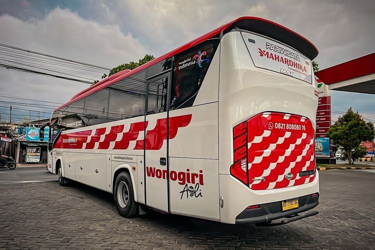 Bus baru PO Mahardika 