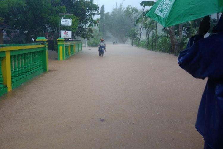 Dusun Padangan, Desa Banjarejo, Kecamatan Tanjungsari, Gunungkidul, terendam banjir.