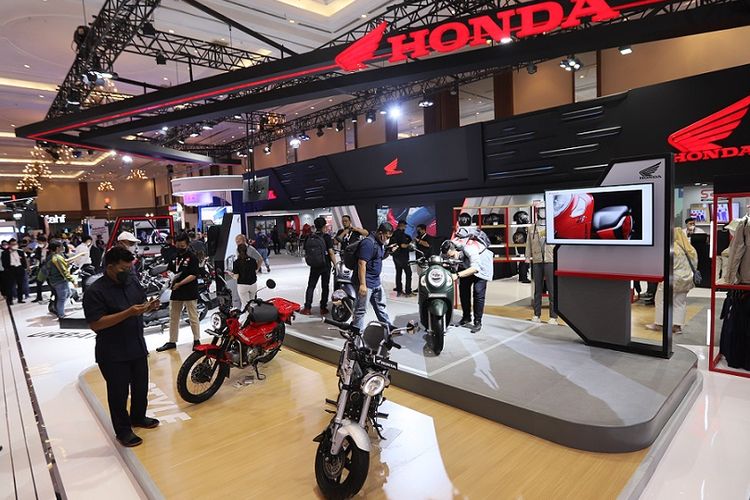 Honda pajang 27 unit motor di IMOS 2022.