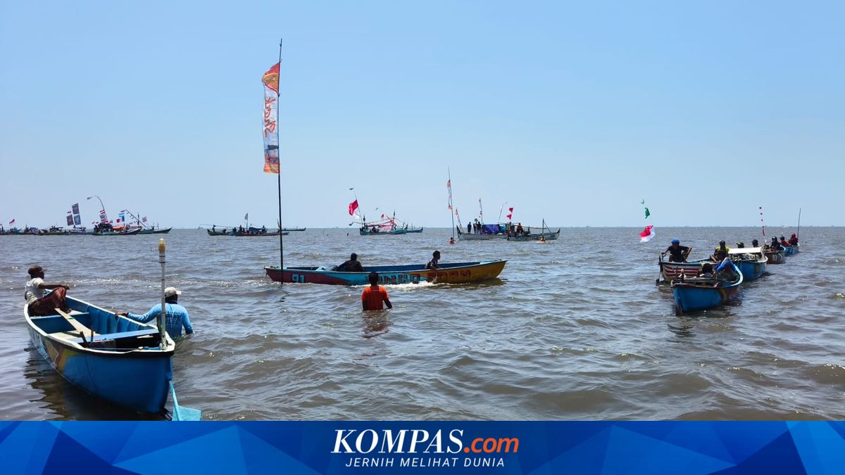 Serunya Balap Perahu Fiber di Pasuruan, Ajang Adu Cepat Nelayan dalam Tradisi Petik Laut ~TR

Klik untuk baca: