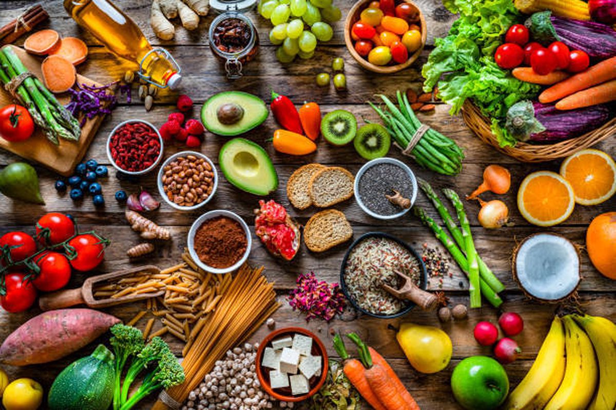 Ilustrasi bahan makanan. Banyak makanan mengandung berbagai nutrisi yang dibutuhkan tubuh untuk mendapatkan gizi seimbang. 