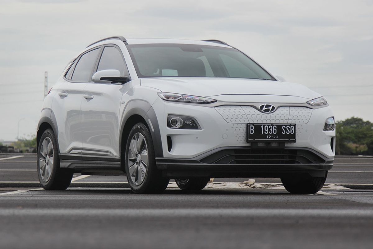 Review Hyundai Kona Electric. SUV berpenggerak listrik dari Hyundai dengan banderol Rp 600 juta-an