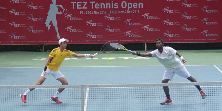 Pasangan Justin Barki (17 tahun) dan Vijay Sundar Prashanth (31) menang atas duet campuran Jepang dan Australia, Sora Fukuda/Scott Puodziunas melalui laga super tie break, 4-6 7-6(5) [10-4].