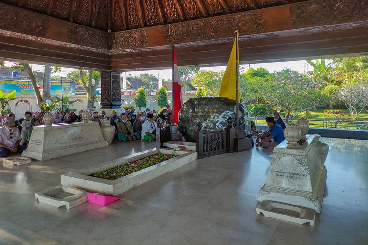 Makam Bung Karno di Blitar, Jawa Timur.