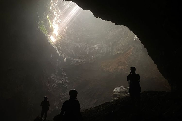 Situasi di dala. Gua Jomblang, Gunungkidul