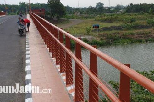 Kangen Ibu Kandung, Siswi SMA Nekat Lompat dari Jembatan