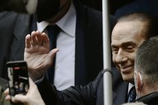 Silvio Berlusconi Bebas dari Tuduhan Skandal Pesta Seks 