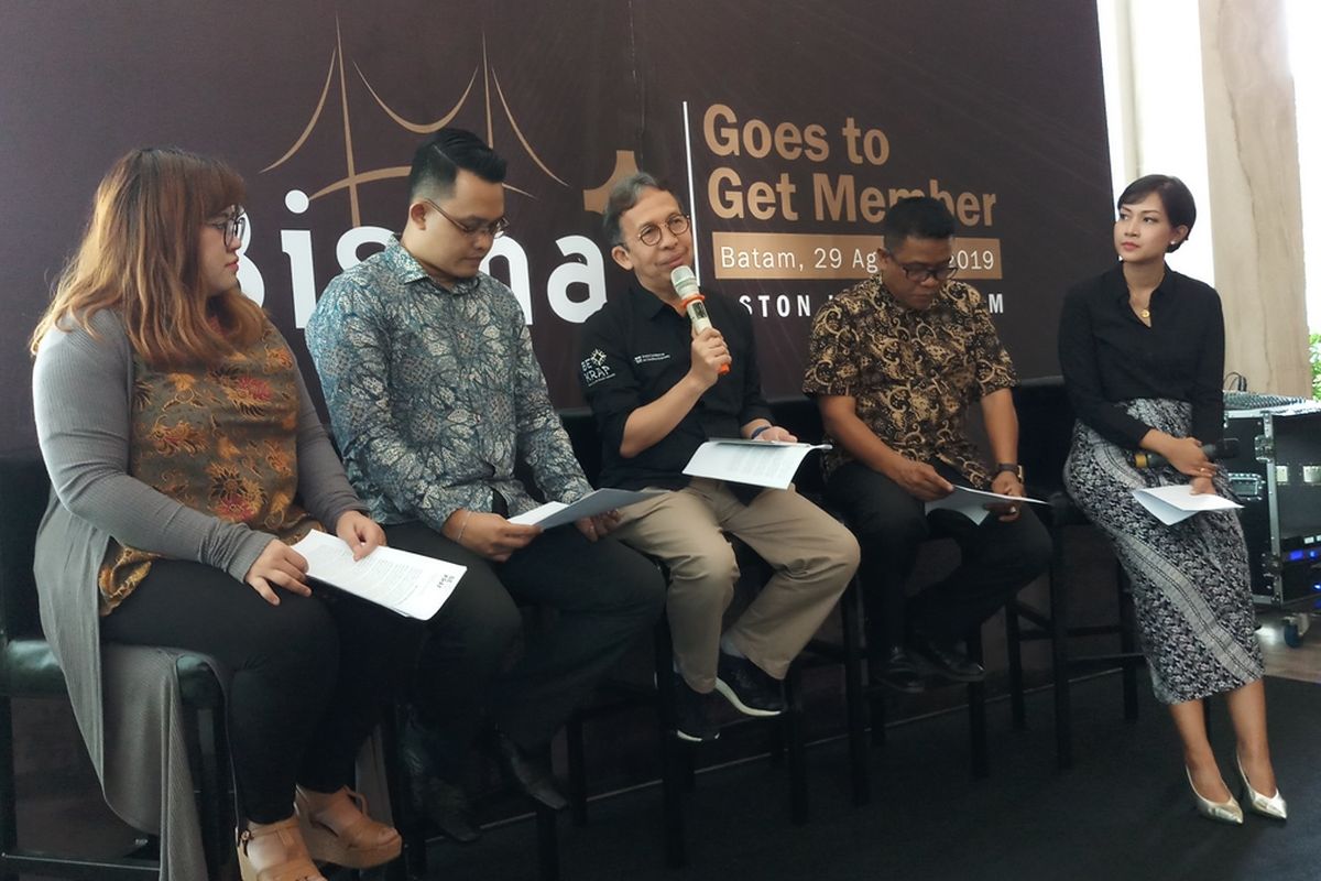 Badan Ekonomi Kreatif (Bekraf) kembali menyelenggarakan rangkaian kegiatan Bigger (Bisma Goes To Get Member) 2019 di Batam, Kepulauan Riau. Hal ini dilakukan mengingat dari 34.562 jumlah pelaku usaha Ekonomi Kreatif (Ekraf) di Kepri, namun baru 540 jumlah ekraf yang mendaftar melalui platform Bisma.