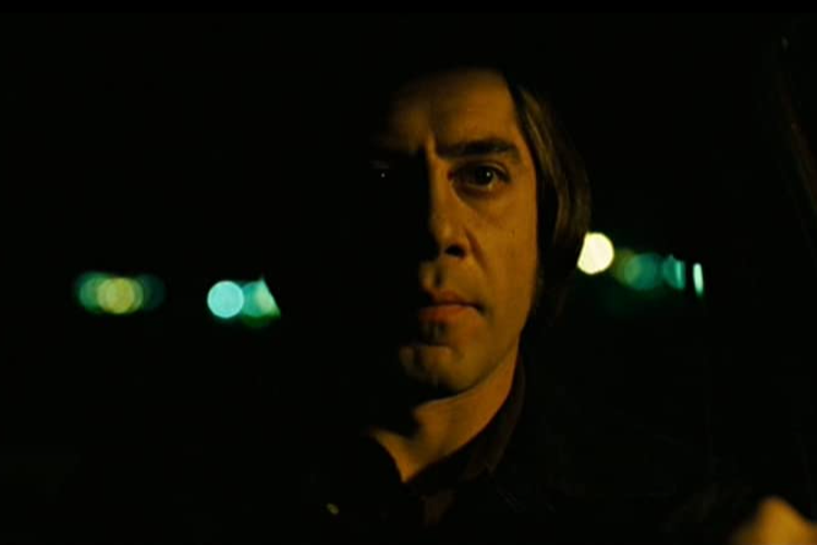 Javier Bardem dalam No Country for Old Men.