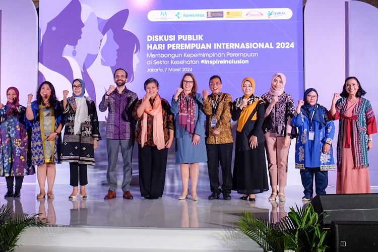 Diskusi publik Membangun Kepemimpinan Perempuan di Sektor Kesehatan yang digelar oleh Pusat Kajian Sosial Universitas Indonesia dan Takeda Innovative Medicine di Jakarta (7/3/2024).
