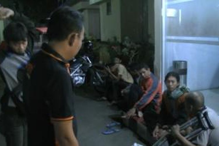 Polisi Parepare amankan sejumlah calon TKI ilegal asal Surabaya, Jawa Timur.