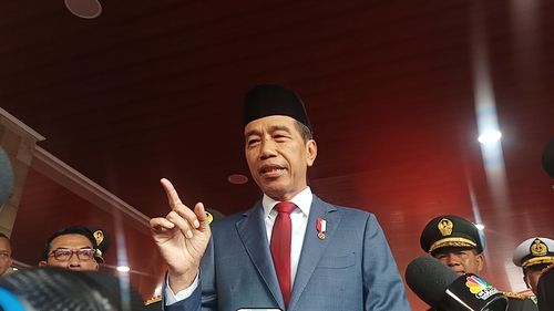 Jokowi Bantah Ada Transaksi Politik di Balik Pemberian Gelar Jenderal Kehormatan Prabowo