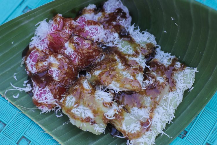 Lupis, kuliner Indonesia yang terbuat dari beras ketan