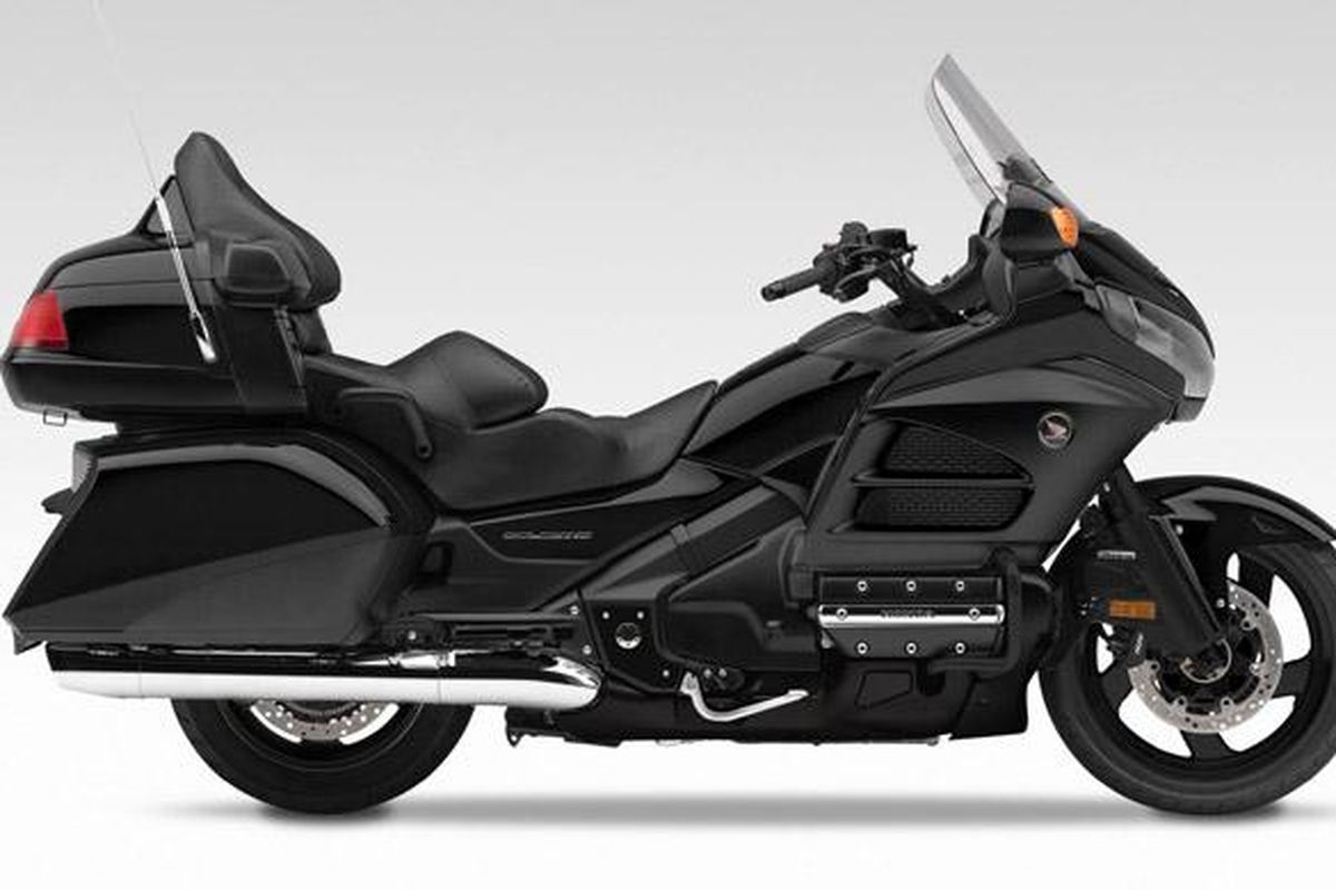 Honda merayakan ultan Gold Wing ke 40 tahun.