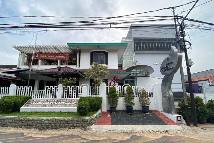 Tampak depan Museum Basoeki Abdullah di Cilandak Barat, Jakarta Selatan. 