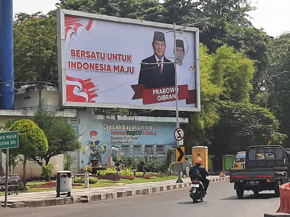 Baliho Prabowo-Gibran Muncul di Surabaya, Gerindra Jatim: Aspirasi Arus Bawah Tak Terbendung
