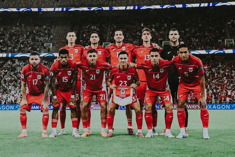 Starting Timnas Indonesia, yang harus mengubur mimpi ke Piala Dunia 2026 usai mengalami kekalahan kedua kalinya di Grup B ronde keempat Kualifikasi Piala Dunia 2026 Zona Asia, kali ini oleh Irak, Minggu (12/10/2025) di Stadion King Abdullah Sports City, Jeddah. 